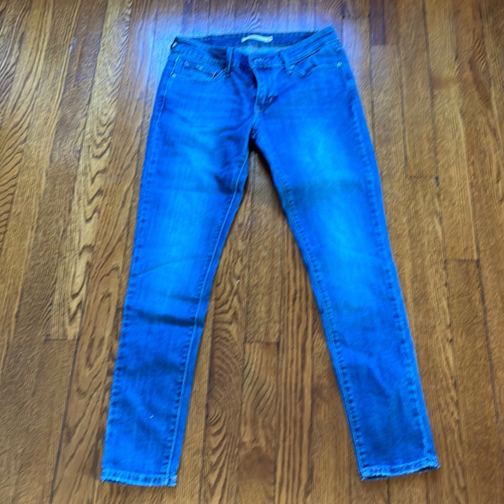 Levi’s 711 skinny jeans